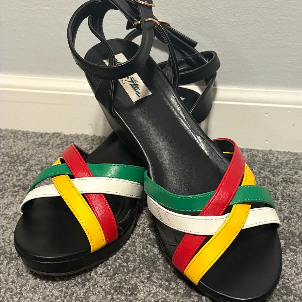 Lulu Hun Sandals